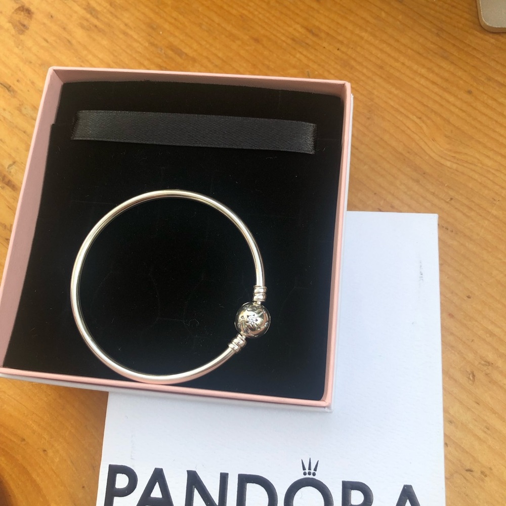 Pandora bangle small never worn
